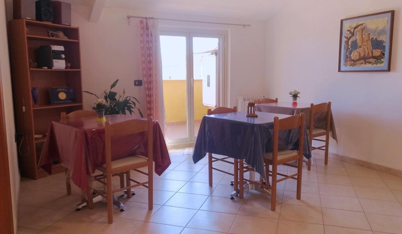 Bed And Breakfast La Mansarda Agrigento Buitenkant foto